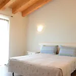 Alojamento de Acomodação e Pequeno-almoço Al Lauro 3*