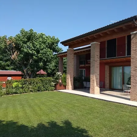 Bed & Breakfast Al Lauro 3*