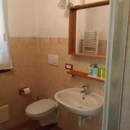 Al Lauro Bed and Breakfast